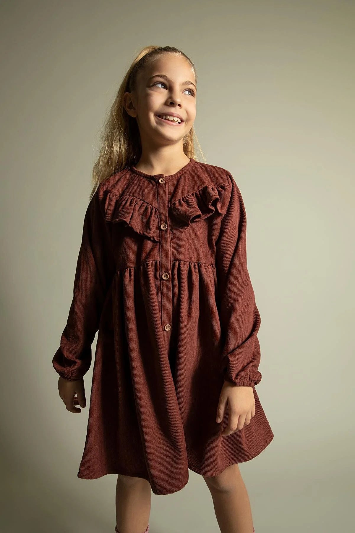 - Pet stroller can be taken on the planeDefacto Girl's Brown Long Sleeve Velvet Dress