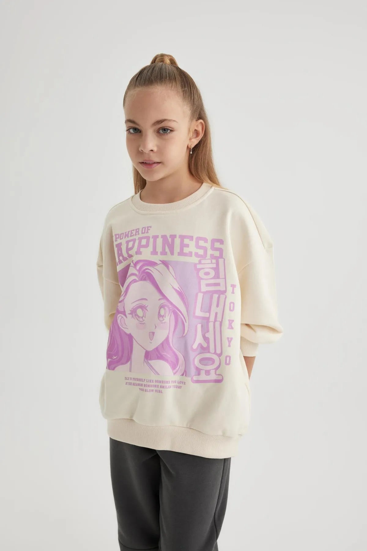 ---Defacto Girl's Beige Relax Fit Crew Neck Sweatshirt