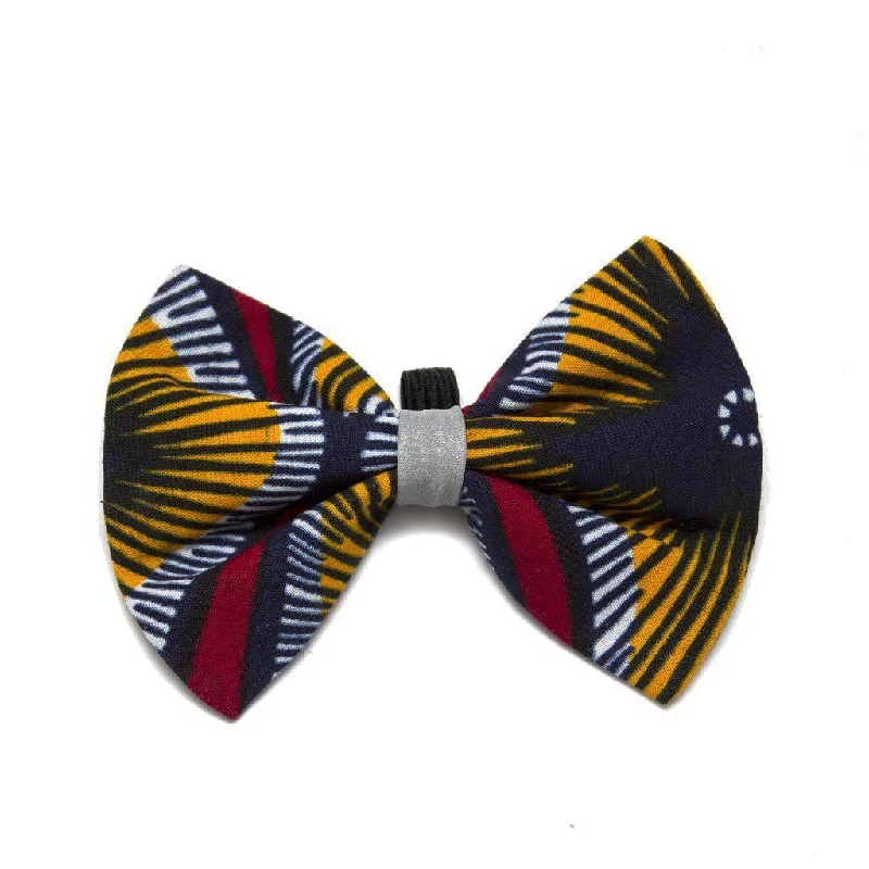 - Cat stress soothing sprayHiro + Wolf Faithfulness Bow Tie